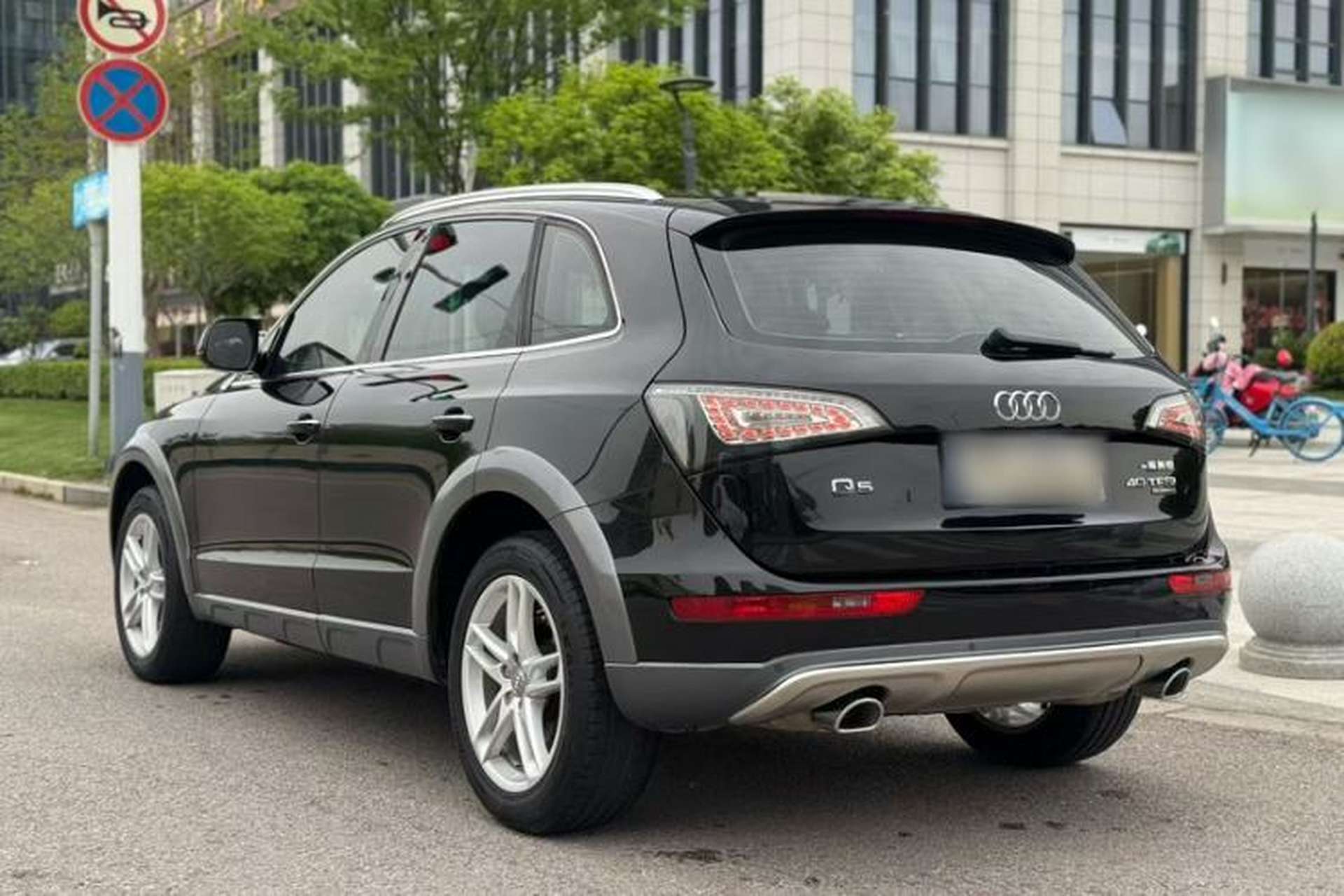 Used Audi Q5 2017 Plus 40 TFSI Technology Model Exterior 5