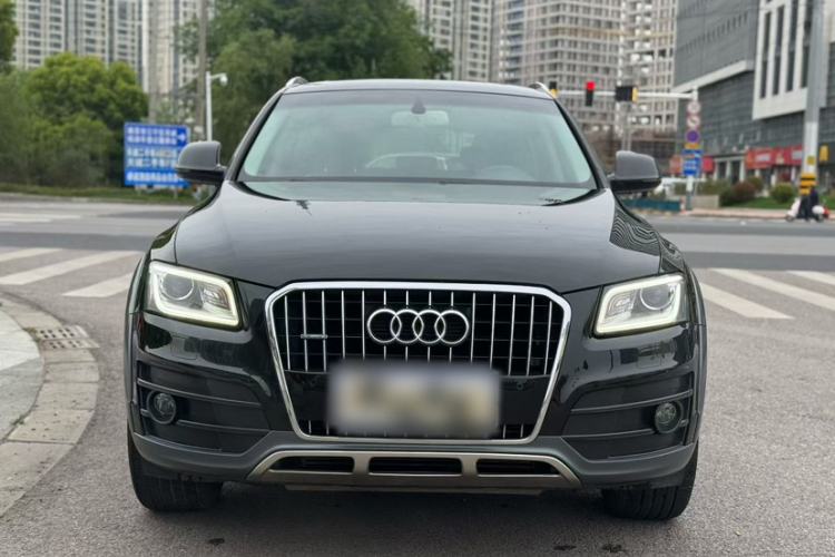 Used Audi Q5 2017 Plus 40 TFSI Technology Model Exterior 6
