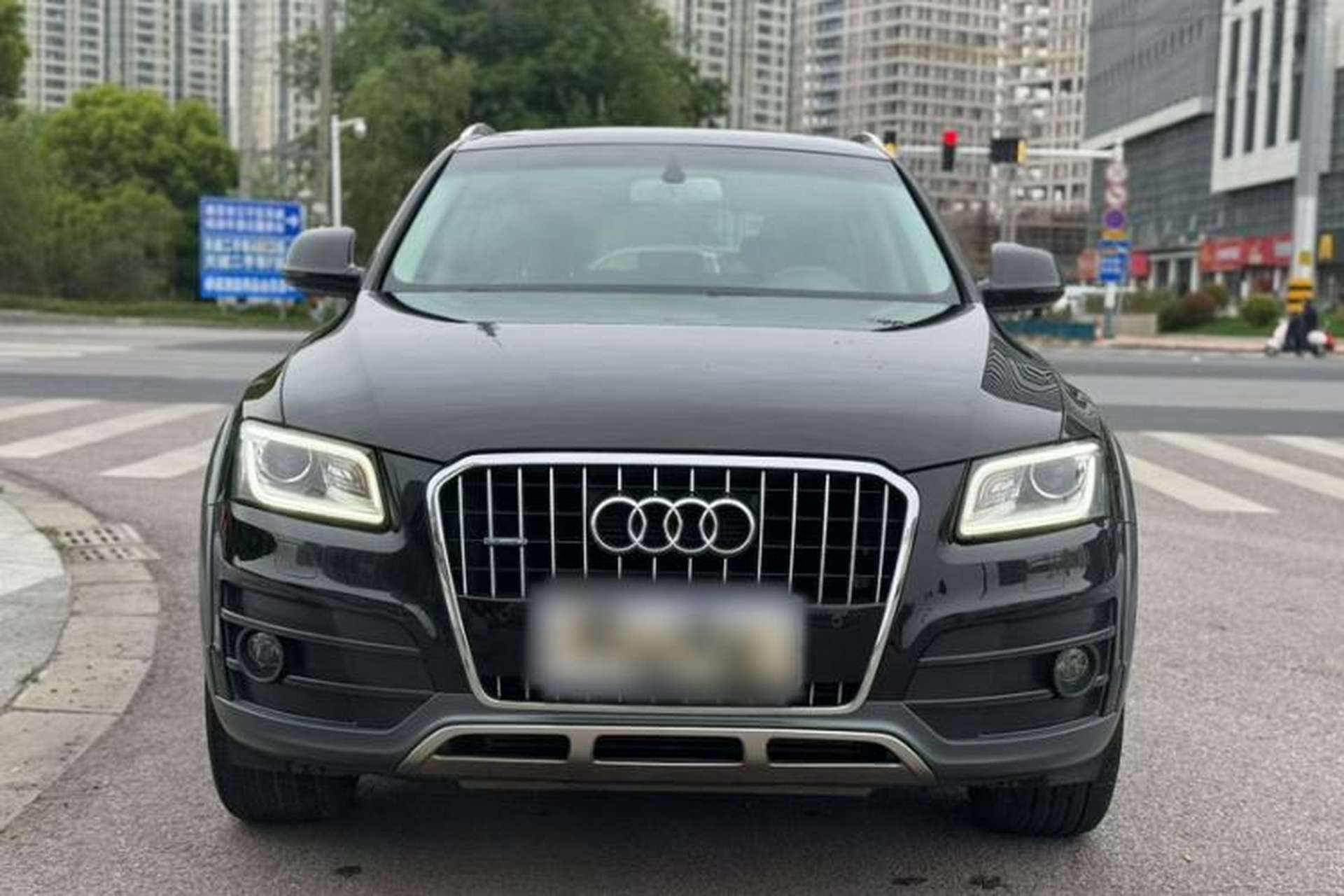 Used Audi Q5 2017 Plus 40 TFSI Technology Model Exterior 6