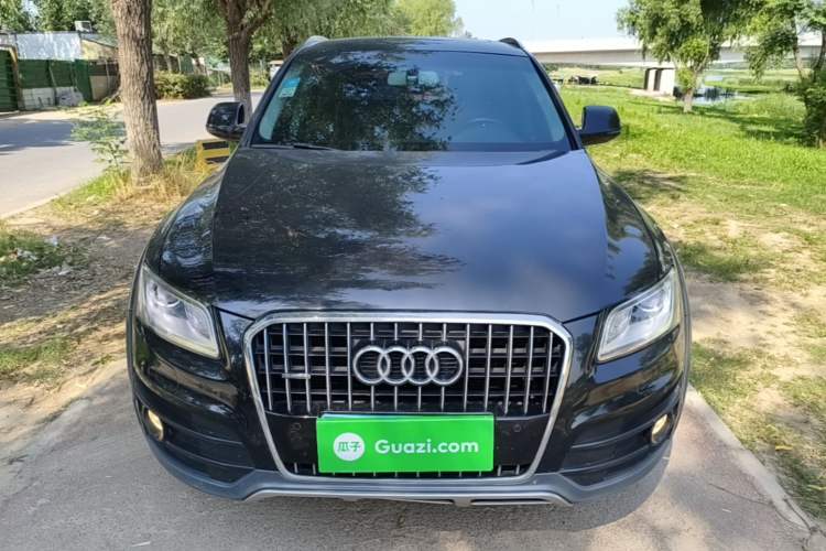 Used Audi Q5 2017 Plus 40 TFSI Technology Model Front