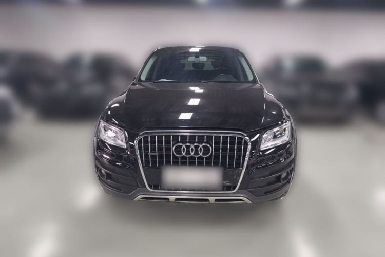 Used Audi Q5 2017 40 TFSI Comfort Model Front