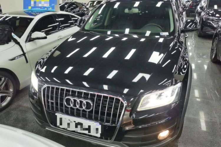 Used Audi Q5 2017 Plus 40 TFSI Technology Model Front