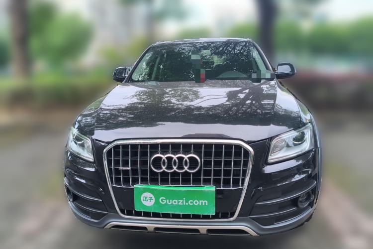 Used Audi Q5 2017 Plus 40 TFSI Comfort Model Front