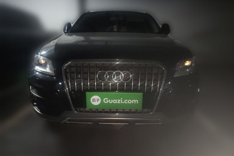 Used Audi Q5 2017 Plus 40 TFSI Technology Model Front