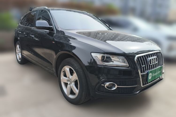 Used Audi Q5 2017 Plus 40 TFSI Technology Model Front Right 45 Deg