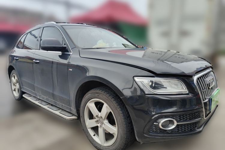 Used Audi Q5 2017 Plus 40 TFSI Ambition Model Front Right 45 Deg