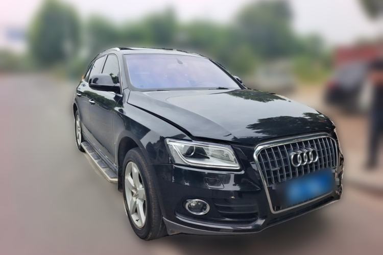 Used Audi Q5 2017 40 TFSI Ambition Edition Front Right 45 Deg