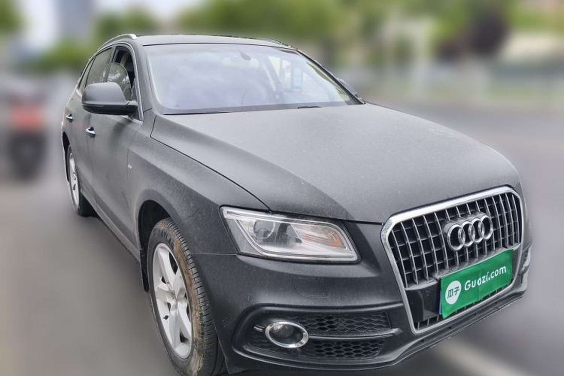 Used Audi Q5 2017 Plus 40 TFSI Ambition Model Front Right 45 Deg