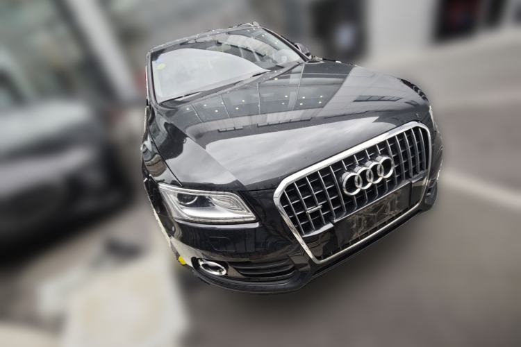 Used Audi Q5 2017 40 TFSI Ambition Edition Front Right 45 Deg