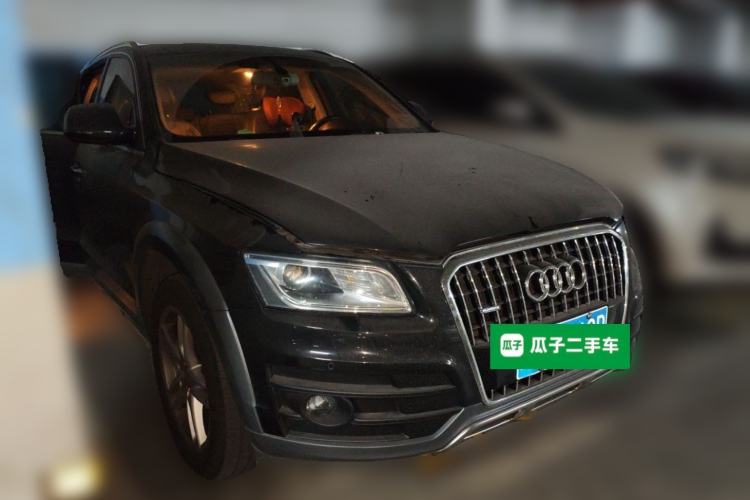 Used Audi Q5 2017 Plus 40 TFSI Technology Model Front Right 45 Deg