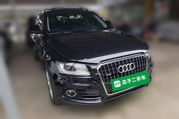 Used Audi Q5 2017 40 TFSI Technology Edition Front Right 45 Deg