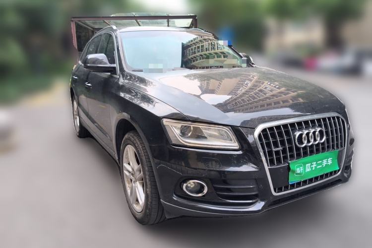 Used Audi Q5 2017 40 TFSI Technology Edition Front Right 45 Deg