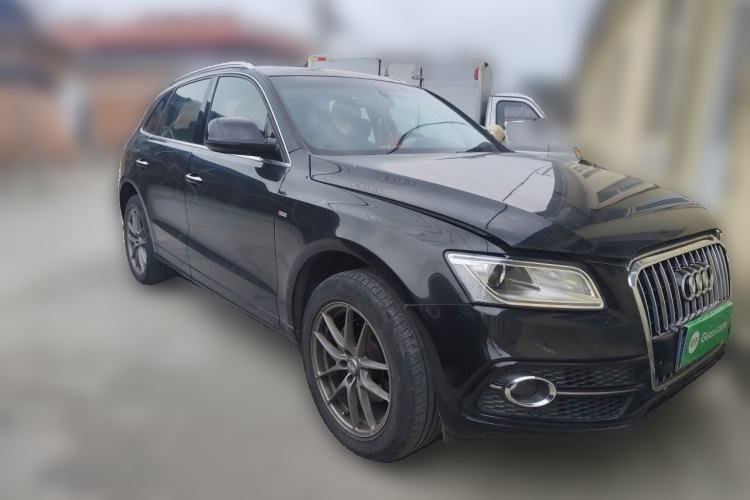 Used Audi Q5 2017 Plus 40 TFSI Ambition Model Front Right 45 Deg