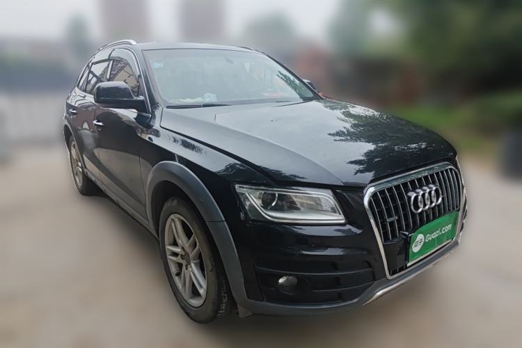 Used Audi Q5 2017 Plus 40 TFSI Technology Model Front Right 45 Deg