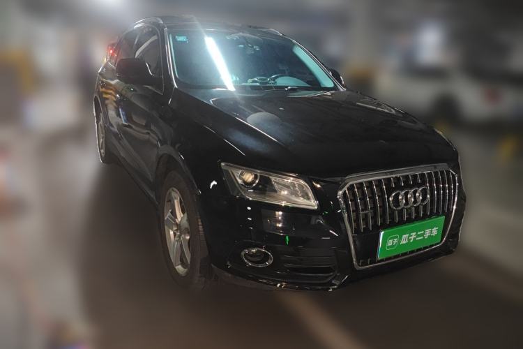 Used Audi Q5 2017 40 TFSI Technology Edition Front Right 45 Deg