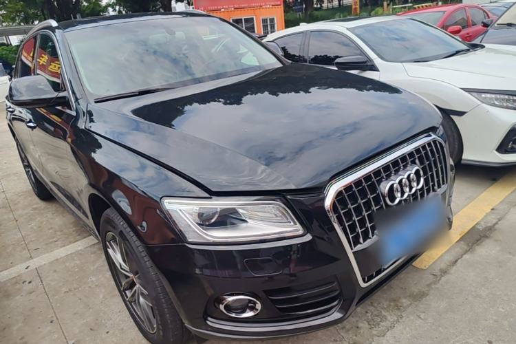 Used Audi Q5 2017 40 TFSI Ambition Edition Front Right 45 Deg