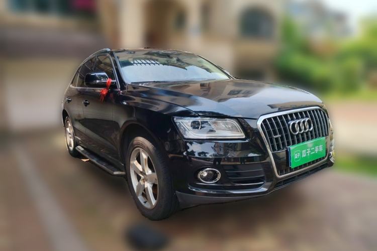 Used Audi Q5 2017 40 TFSI Ambition Edition Front Right 45 Deg