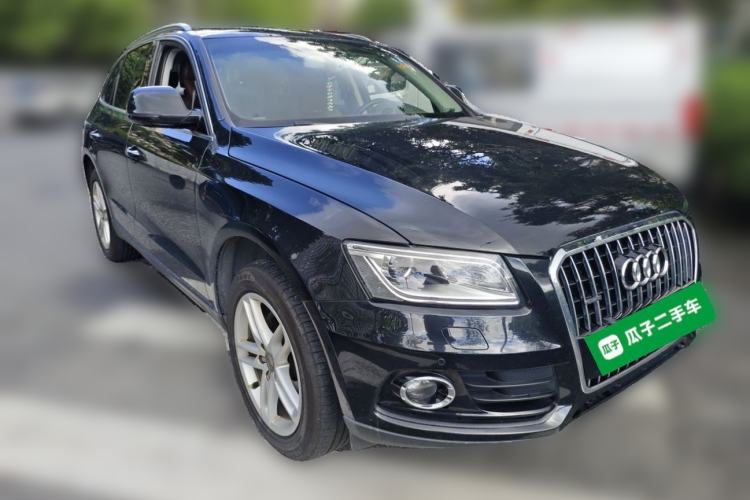 Used Audi Q5 2017 40 TFSI Technology Edition Front Right 45 Deg