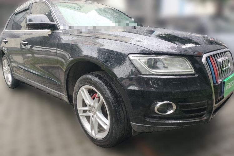 Used Audi Q5 2017 Plus 40 TFSI Technology Model Front Right 45 Deg