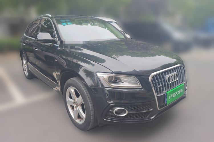 Used Audi Q5 2017 Plus 40 TFSI Ambition Model Front Right 45 Deg