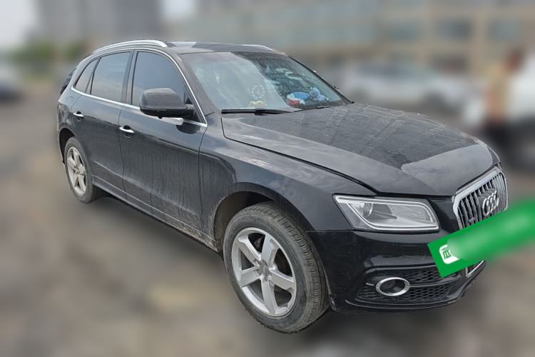 Used Audi Q5 2017 Plus 40 TFSI Ambition Model Front Right 45 Deg