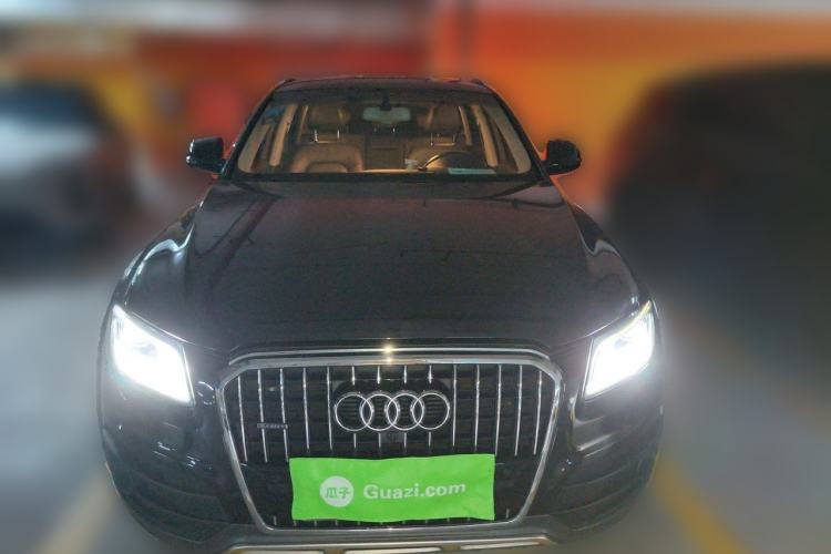 Used Audi Q5 2017 40 TFSI Comfort Model Front