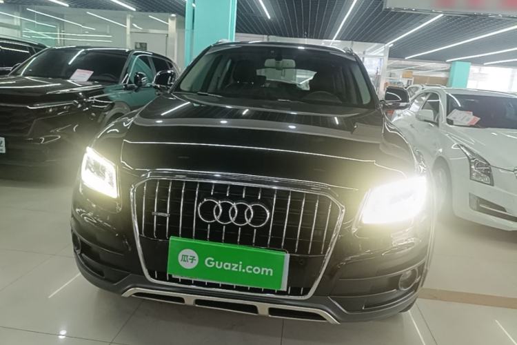 Used Audi Q5 2017 Plus 40 TFSI Technology Model Front