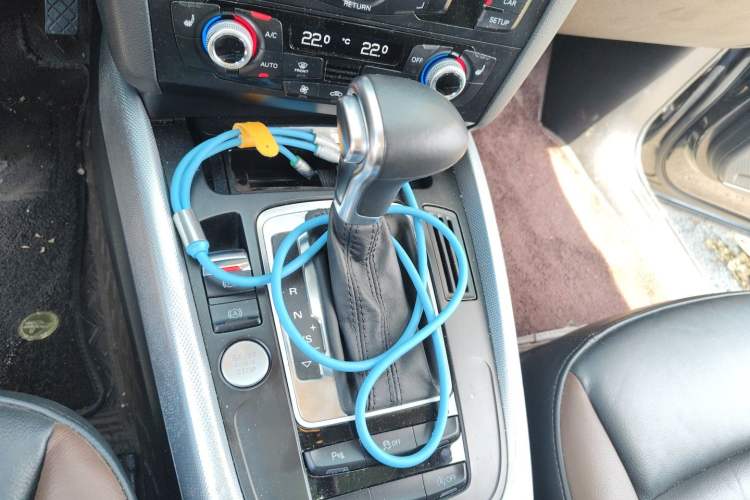 Used Audi Q5 2017 Plus 40 TFSI Technology Model Gear Lever
