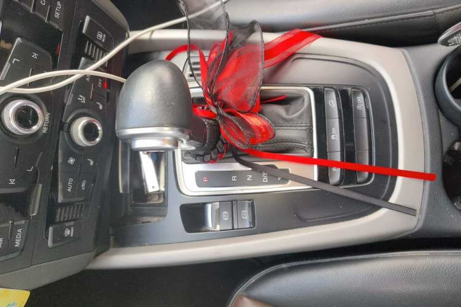 Used Audi Q5 2017 Plus 40 TFSI Ambition Model Gear Lever