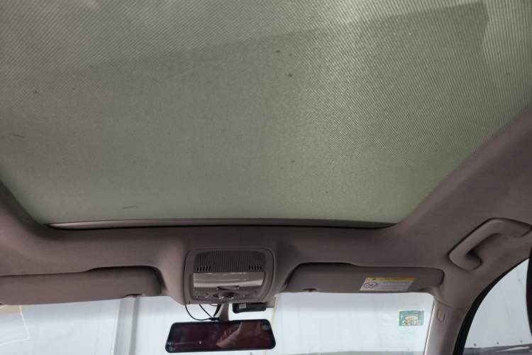 Used Audi Q5 2017 40 TFSI Comfort Model Headliner