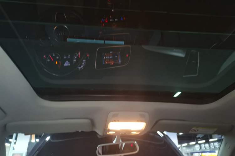 Used Audi Q5 2017 Plus 40 TFSI Technology Model Headliner