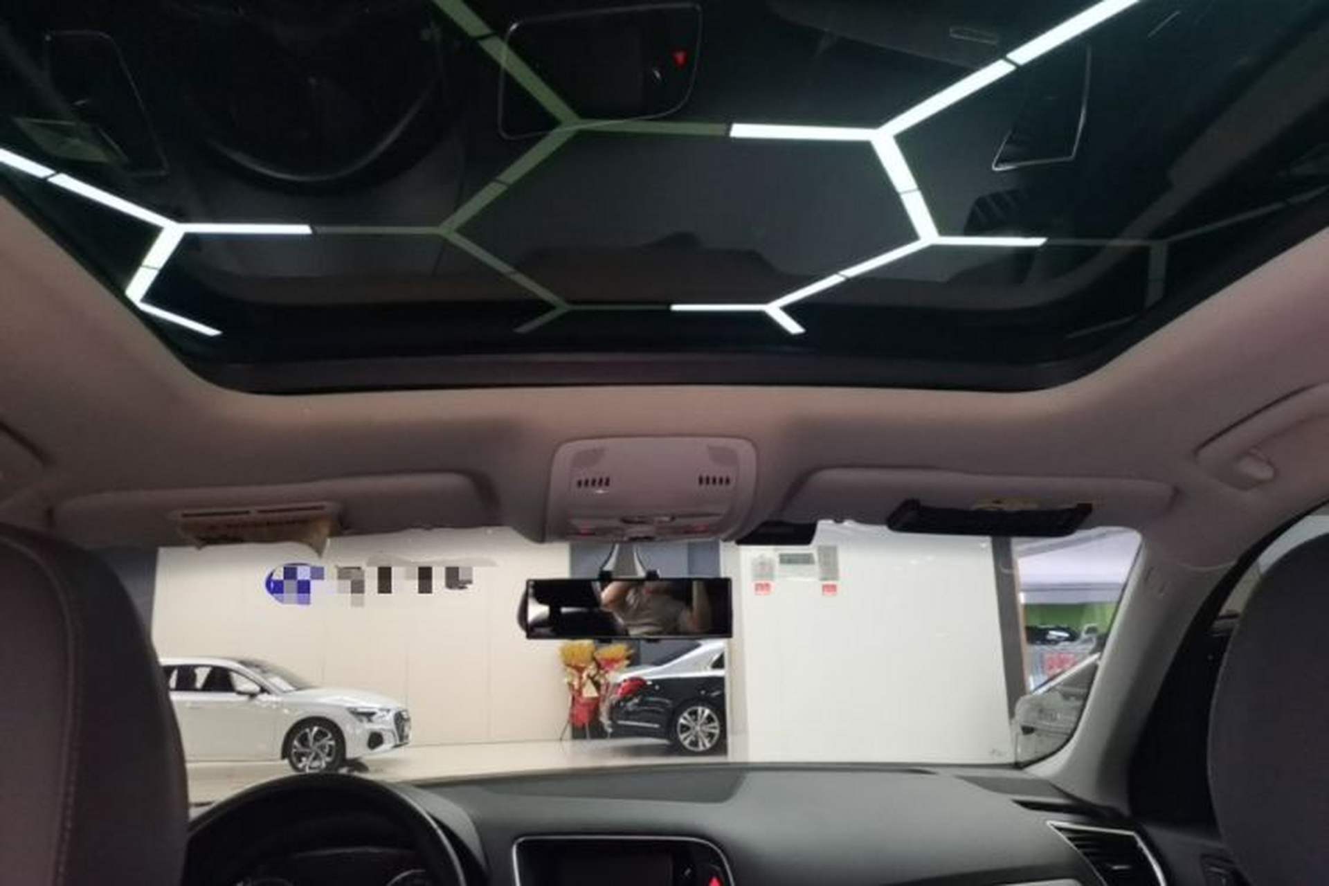 Used Audi Q5 2017 40 TFSI Ambition Edition Headliner