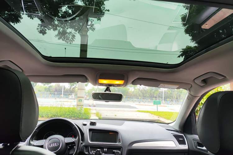 Used Audi Q5 2017 40 TFSI Ambition Edition Headliner