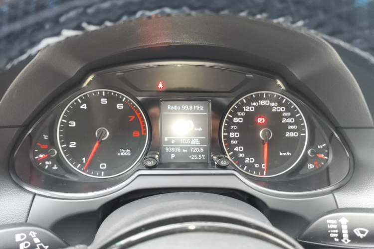 Used Audi Q5 2017 Plus 40 TFSI Technology Model Instrument Cluster