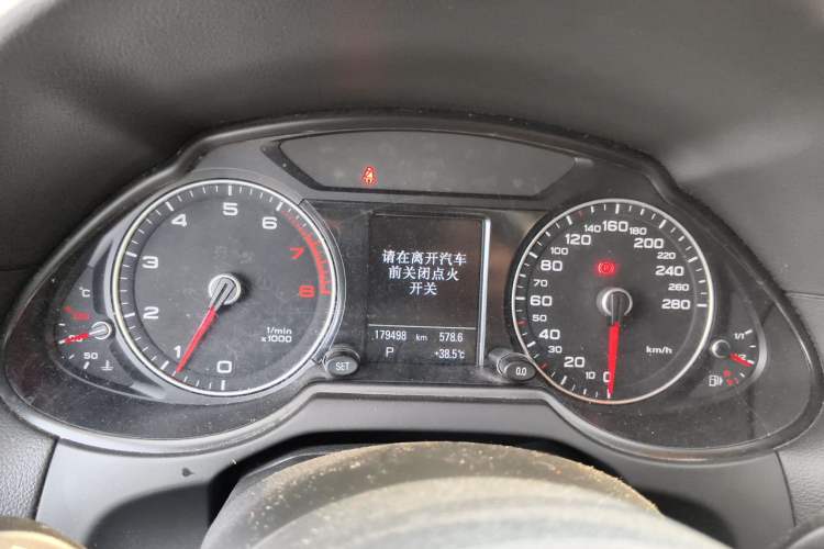 Used Audi Q5 2017 40 TFSI Technology Edition Instrument Cluster