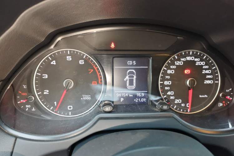 Used Audi Q5 2017 Plus 40 TFSI Ambition Model Instrument Cluster