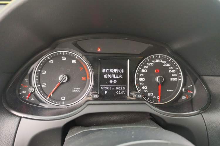 Used Audi Q5 2017 Plus 40 TFSI Ambition Model Instrument Cluster