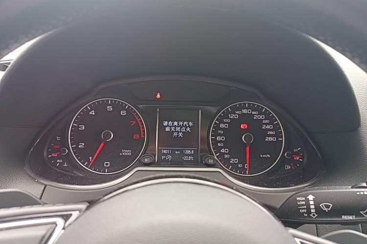 Used Audi Q5 2017 40 TFSI Comfort Model Instrument Cluster