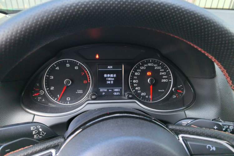 Used Audi Q5 2017 40 TFSI Technology Edition Instrument Cluster