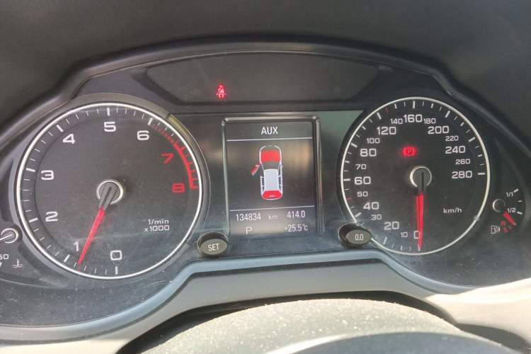 Used Audi Q5 2017 40 TFSI Technology Edition Instrument Cluster