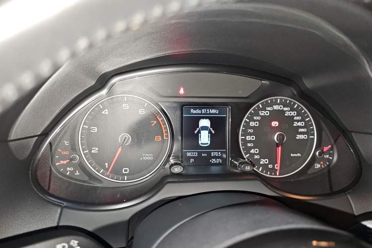 Used Audi Q5 2017 40 TFSI Technology Edition Instrument Cluster