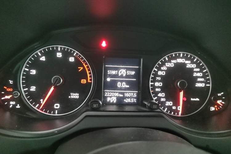 Used Audi Q5 2017 40 TFSI Ambition Edition Instrument Cluster