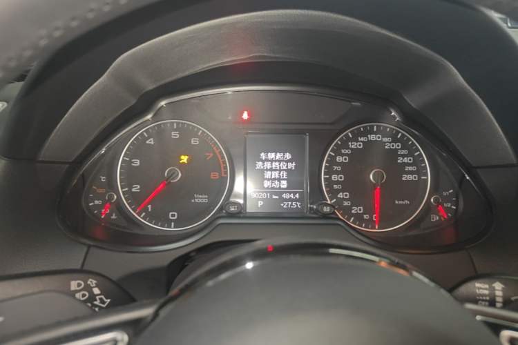 Used Audi Q5 2017 40 TFSI Ambition Edition Instrument Cluster