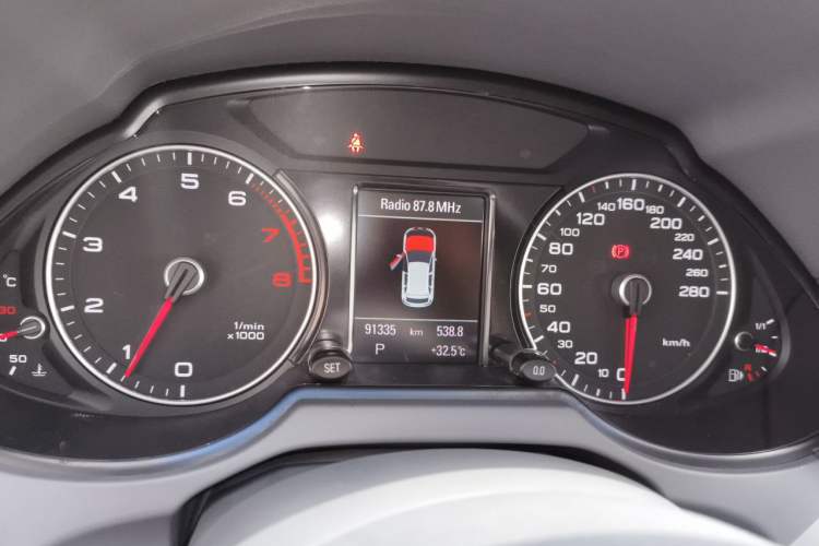 Used Audi Q5 2017 40 TFSI Technology Edition Instrument Cluster