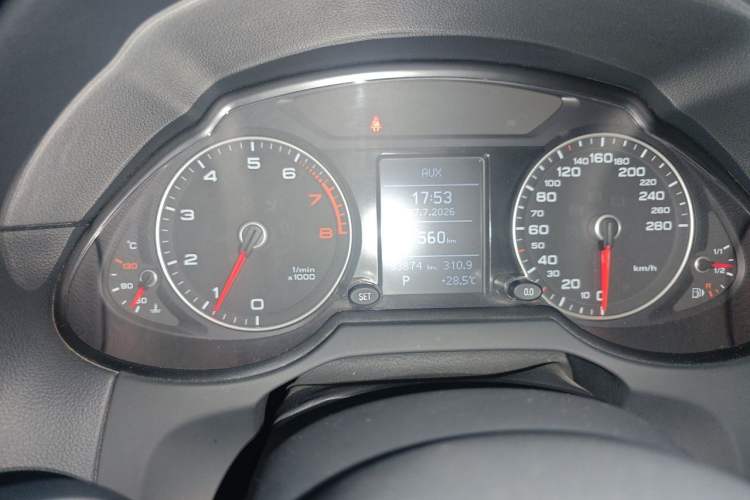 Used Audi Q5 2017 Plus 40 TFSI Ambition Model Instrument Cluster
