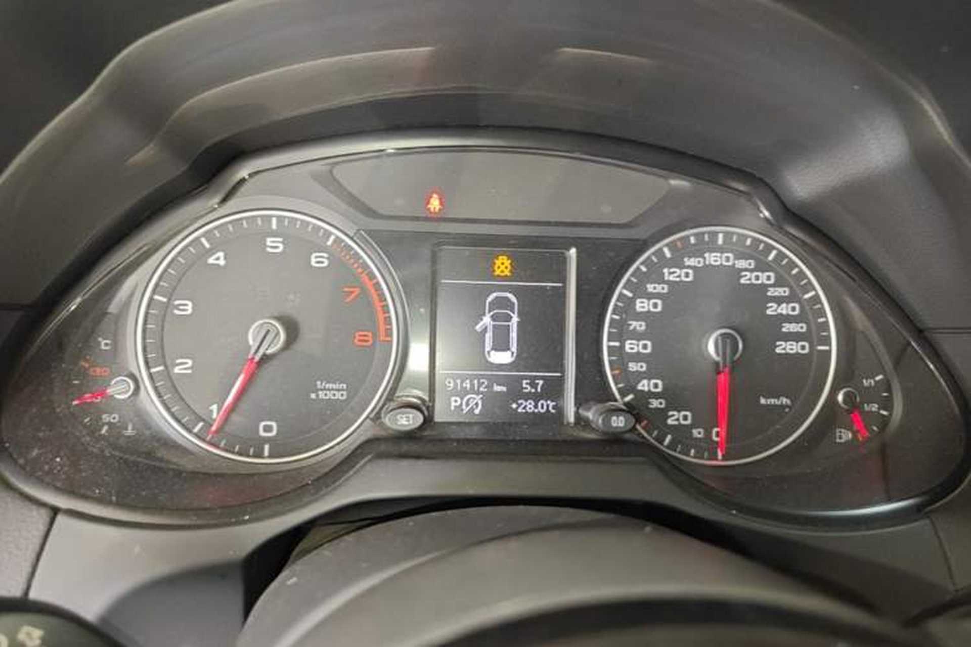 Used Audi Q5 2017 Plus 40 TFSI Ambition Model Instrument Cluster
