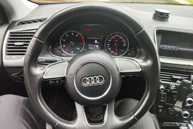 Used Audi Q5 2017 40 TFSI Ambition Edition Instrument Cluster