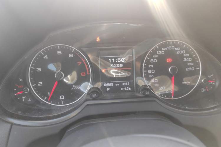 Used Audi Q5 2017 40 TFSI Technology Edition Instrument Cluster