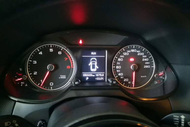 Used Audi Q5 2017 Plus 40 TFSI Ambition Model Instrument Cluster