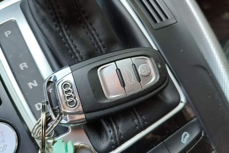 Used Audi Q5 2017 Plus 40 TFSI Technology Model Interior 1